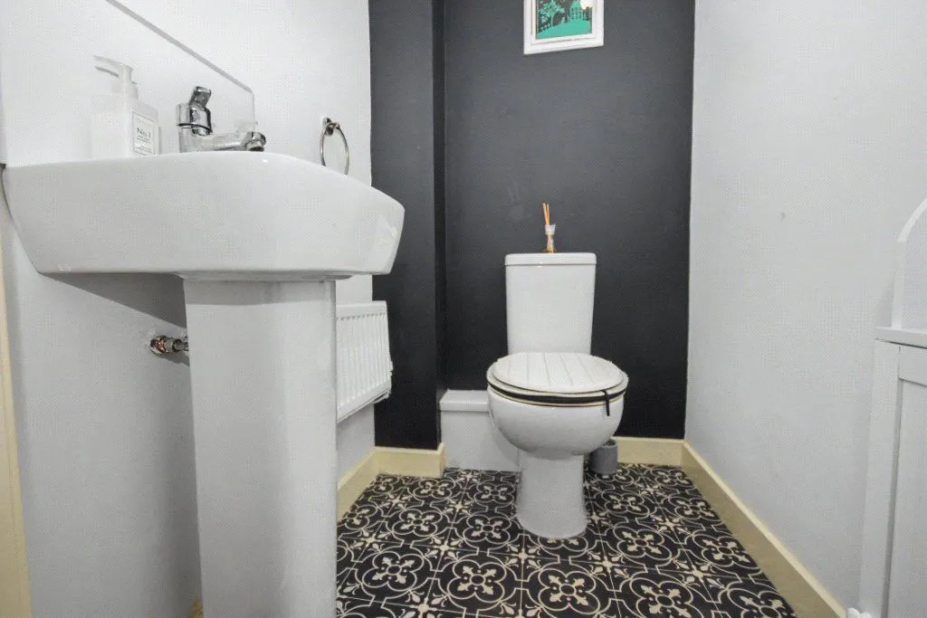 Ruby Street, Wakefield, WF1, photo 17