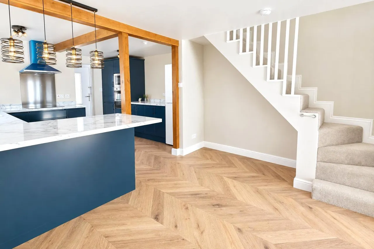 Tilmore Road, Petersfield, GU32, photo 2
