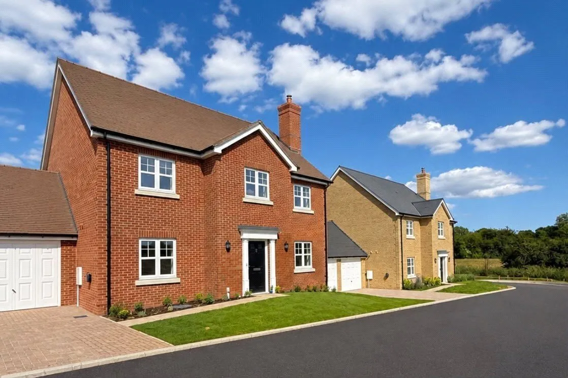 5 bed house for sale, High Street, Newington, ME9