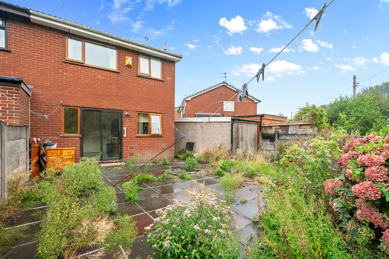 Stratton Drive, Platt Bridge, Wigan, Wigan, WN2 5HR, photo 15