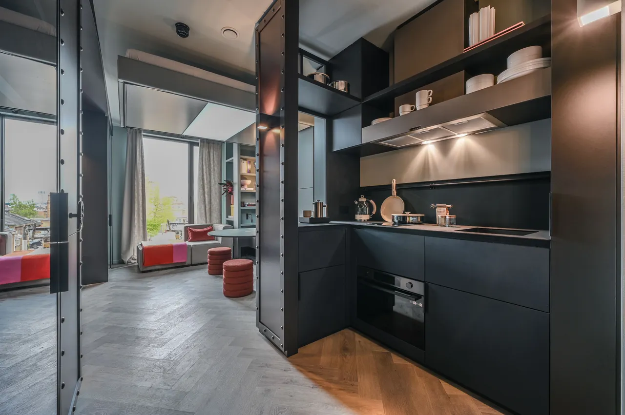Showflat 1 Dandi Battersea, Haydon Way, London, photo 4