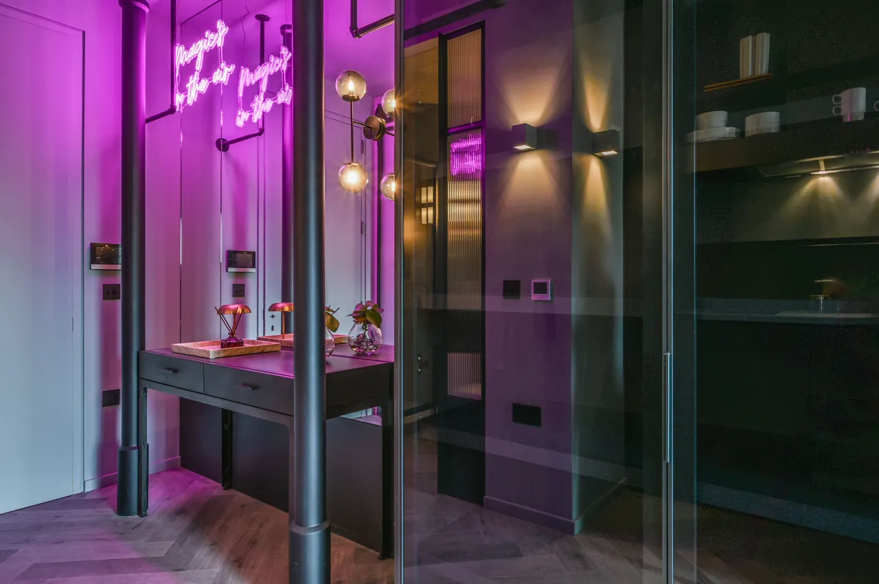 Showflat 1 Dandi Battersea, Haydon Way, London, photo 8