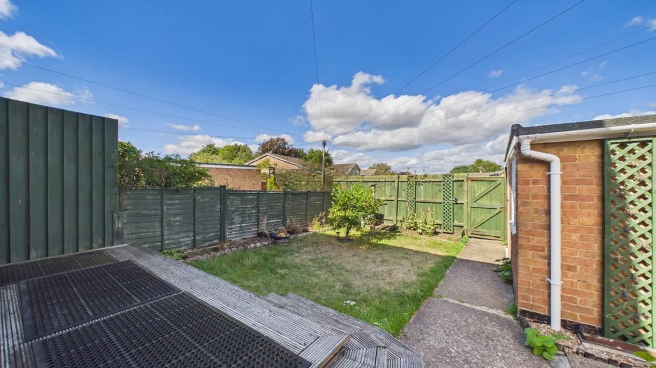Pembrooke Road, Bury St Edmunds, IP33, photo 3