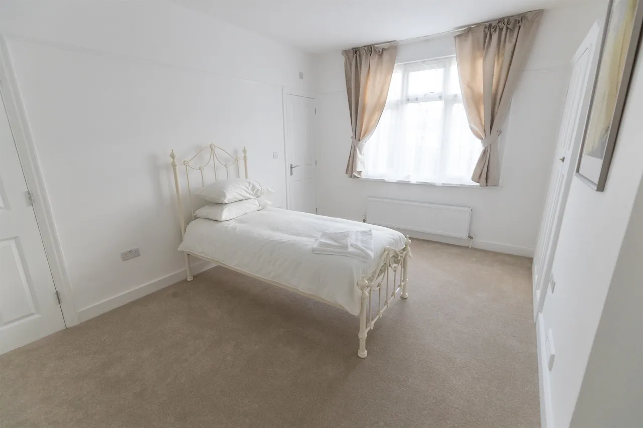 Pagehurst Road, Croydon, photo 11