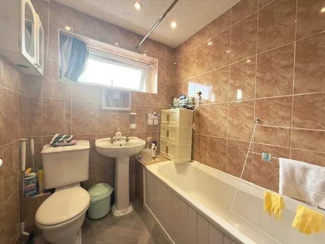 Greenfinch Road, Castle Bromwich, B36, photo 7