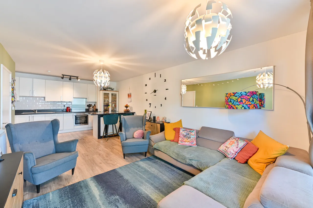 Flat 2, Perkins House, 36 Tudway Road, London, photo 2