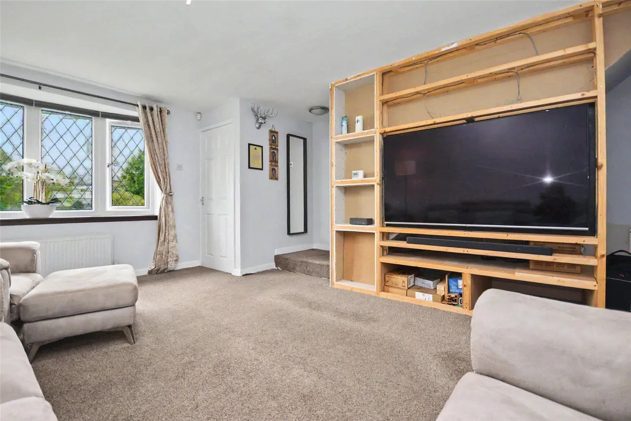 Valley Road, Pudsey, LS28, photo 13