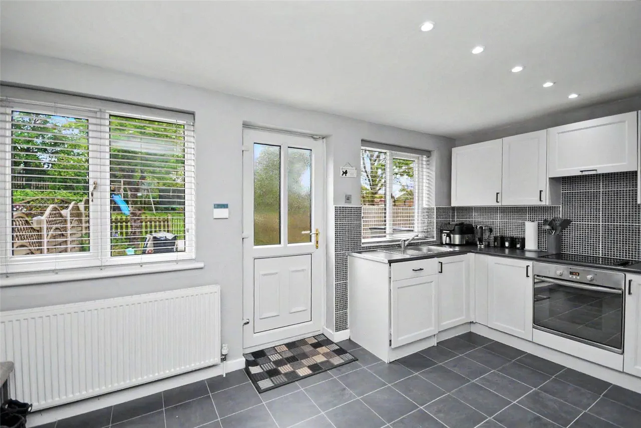 Valley Road, Pudsey, LS28, photo 15