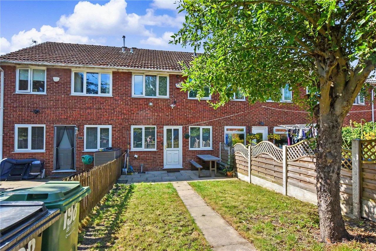 Valley Road, Pudsey, LS28, photo 18