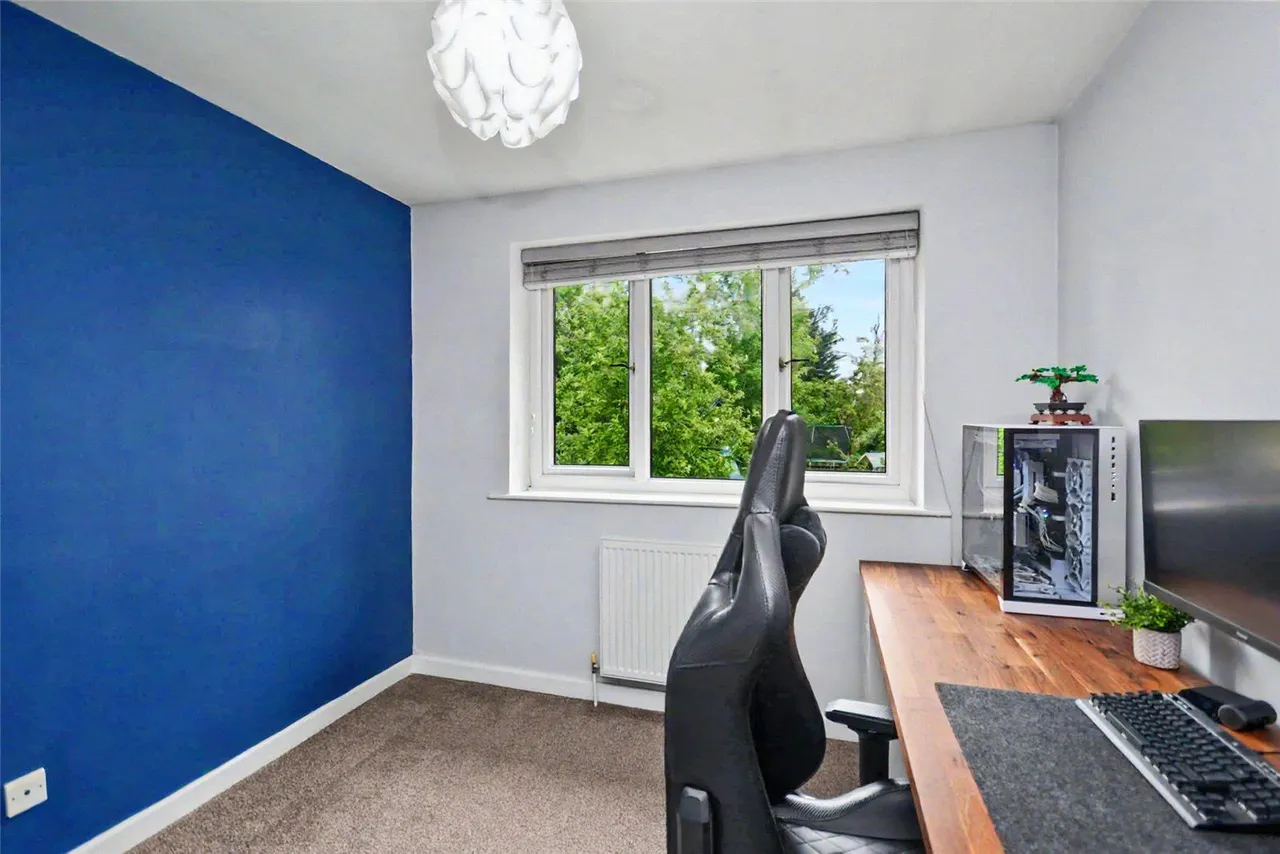 Valley Road, Pudsey, LS28, photo 11