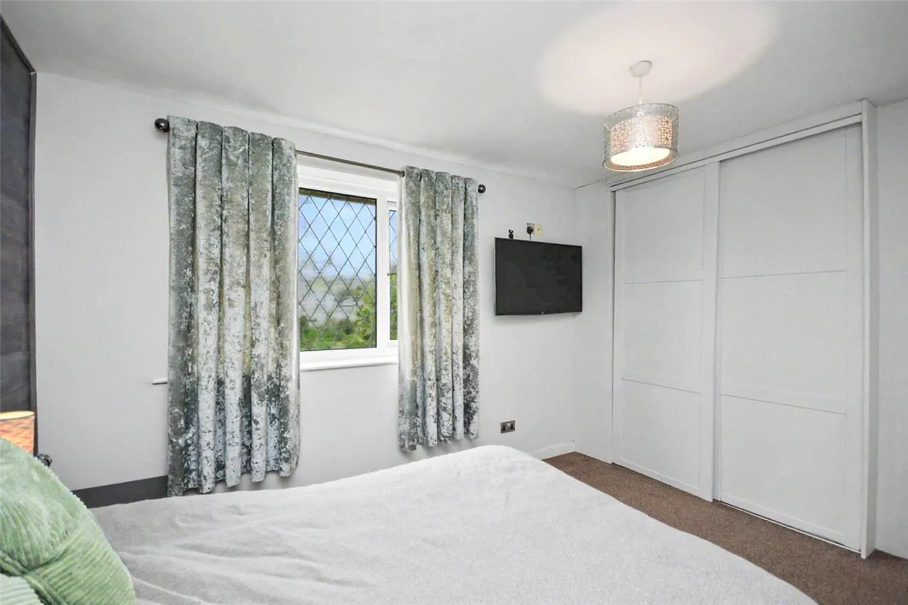 Valley Road, Pudsey, LS28, photo 12
