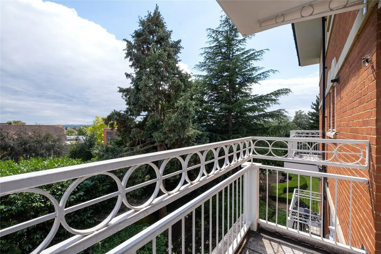The Downs, London, SW20, photo 8