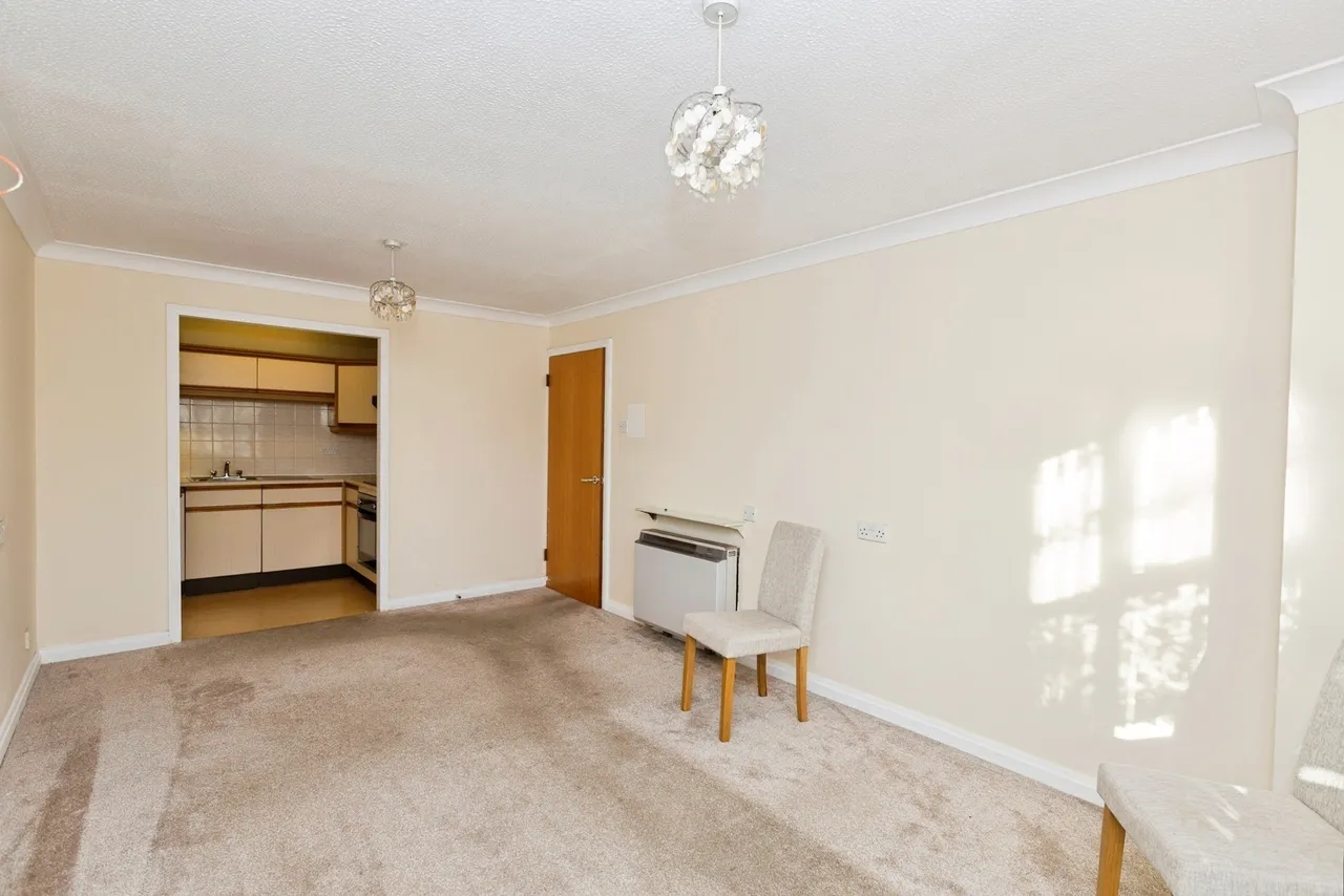 Longbridge Road, Barking, IG11, photo 5