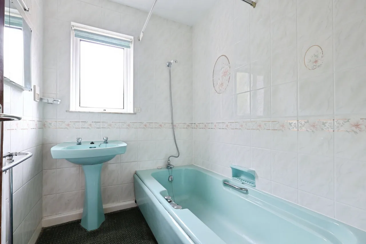 Yartleton Lane, May Hill, GL17, photo 14