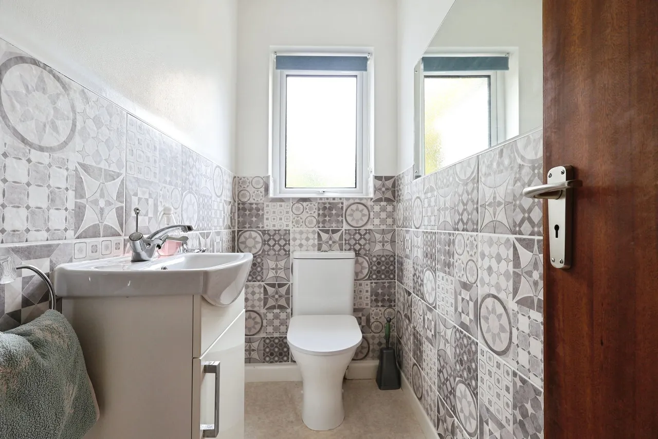 Yartleton Lane, May Hill, GL17, photo 12