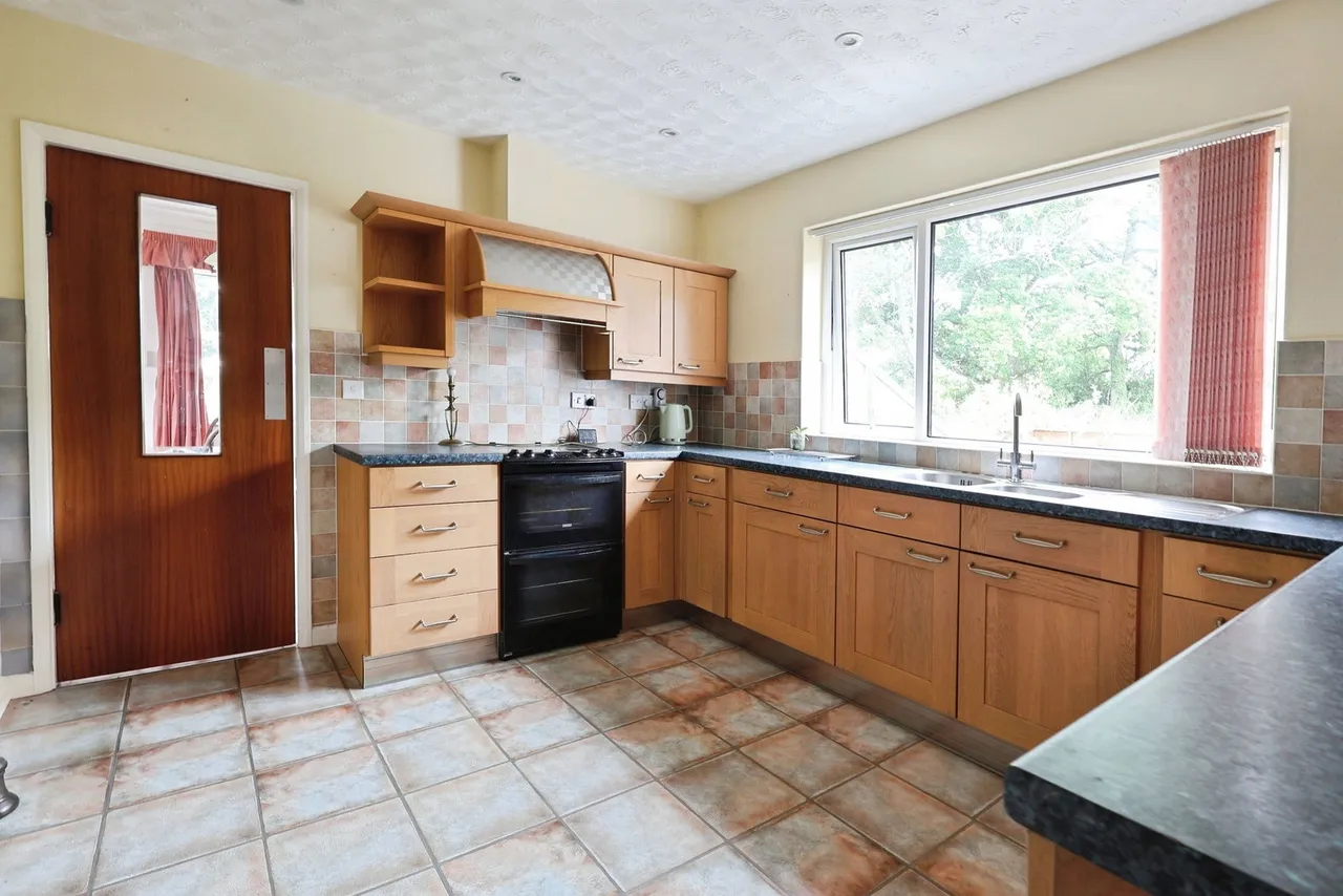 Yartleton Lane, May Hill, GL17, photo 9