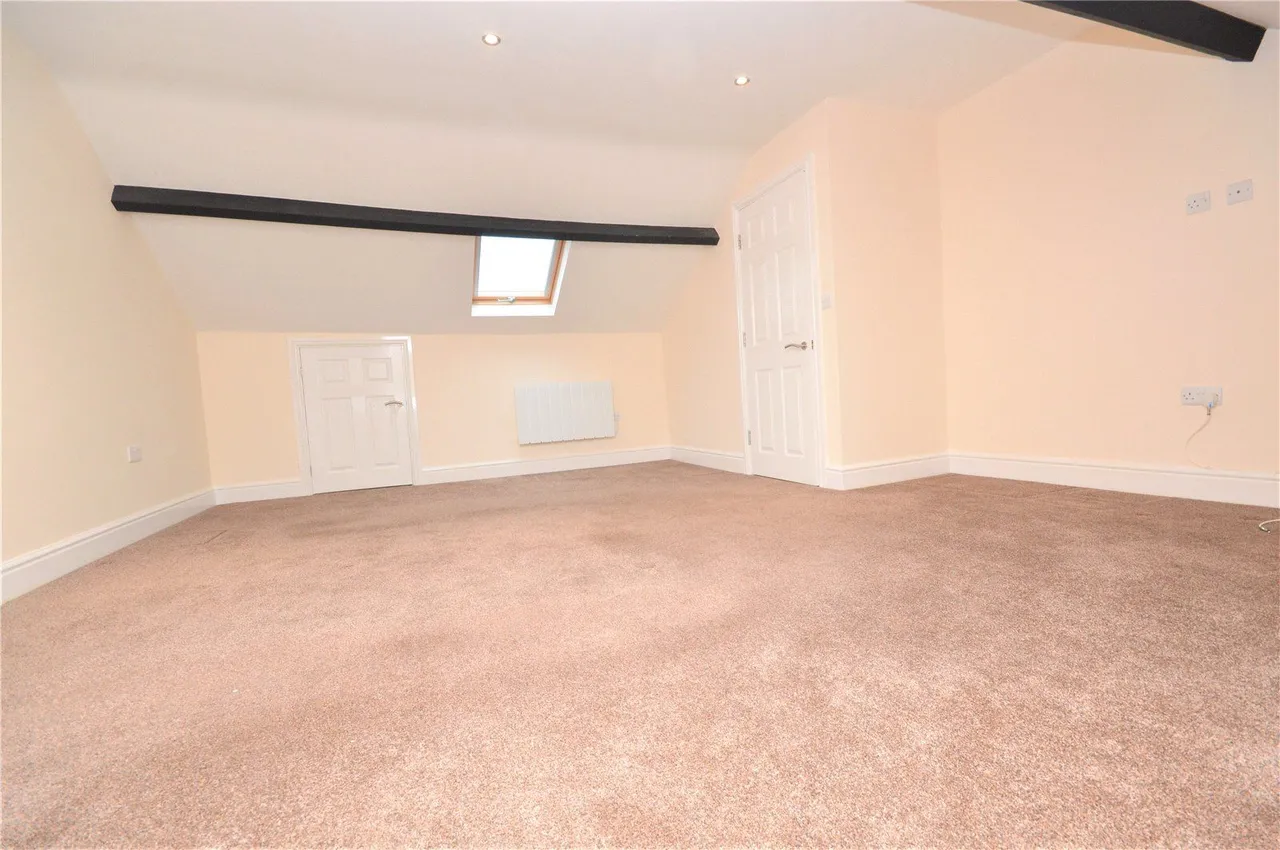High Street, Kippax, LS25, photo 11