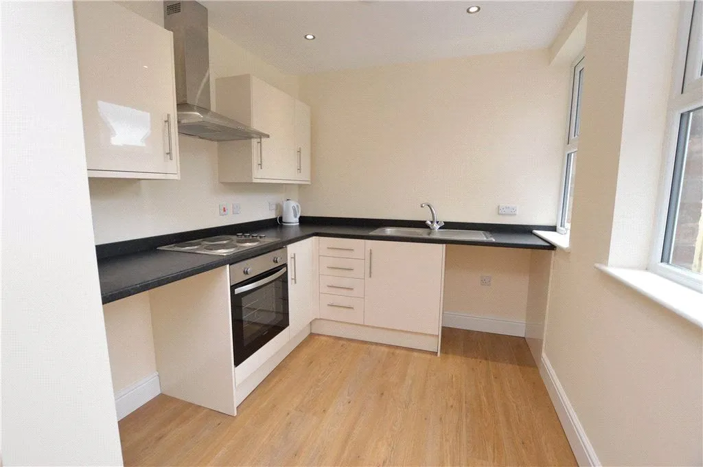 High Street, Kippax, LS25, photo 3