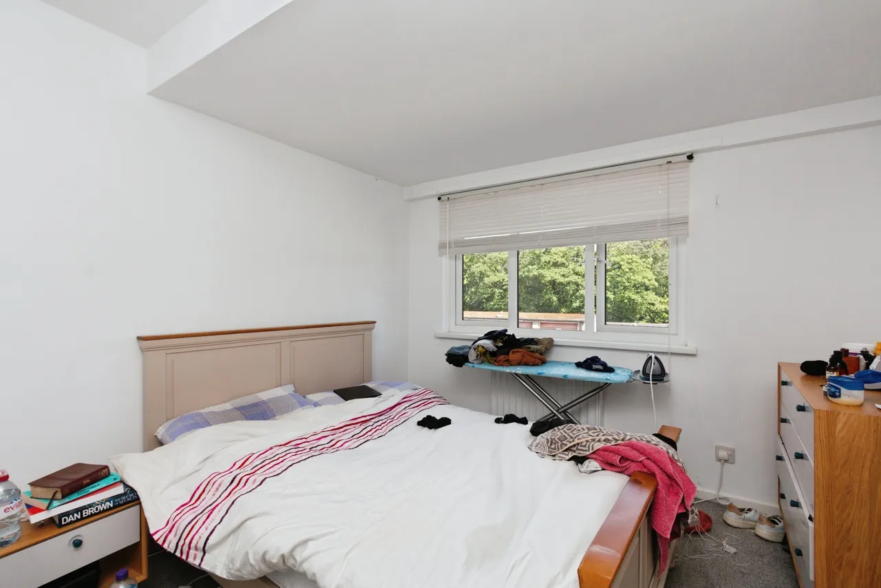Essex Close, Bordon, photo 11