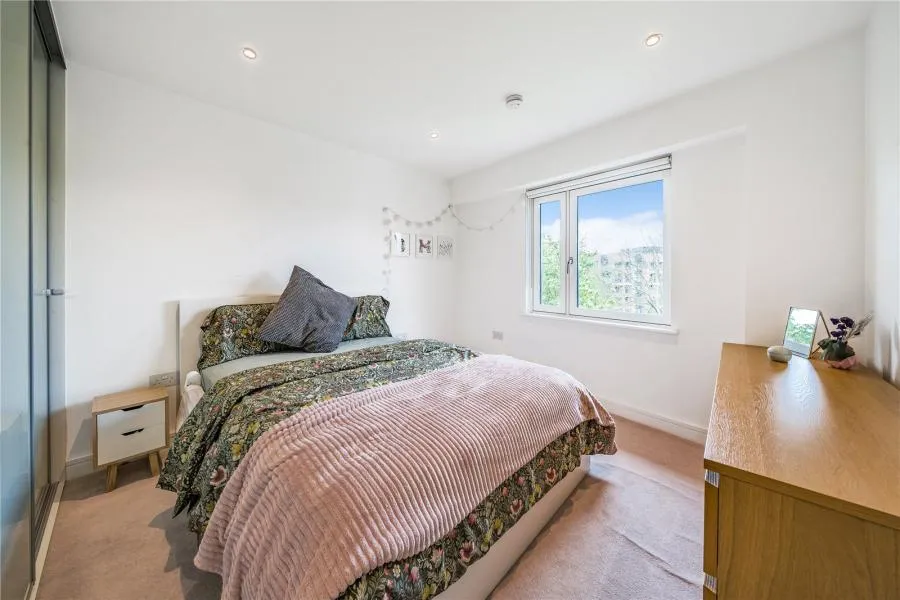 Bradley Road, London, SW4, photo 6
