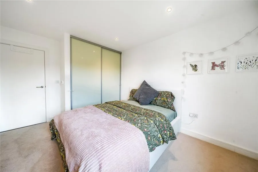 Bradley Road, London, SW4, photo 7
