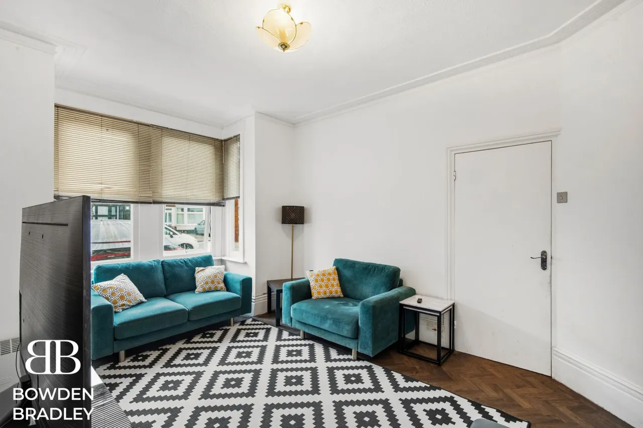 Auckland Road, Ilford, IG1, photo 4