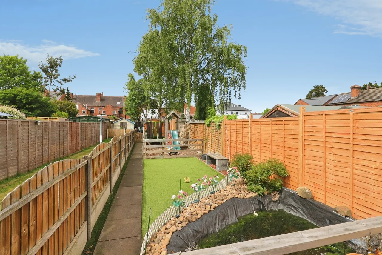 Neville Avenue, Kidderminster, DY11, photo 14