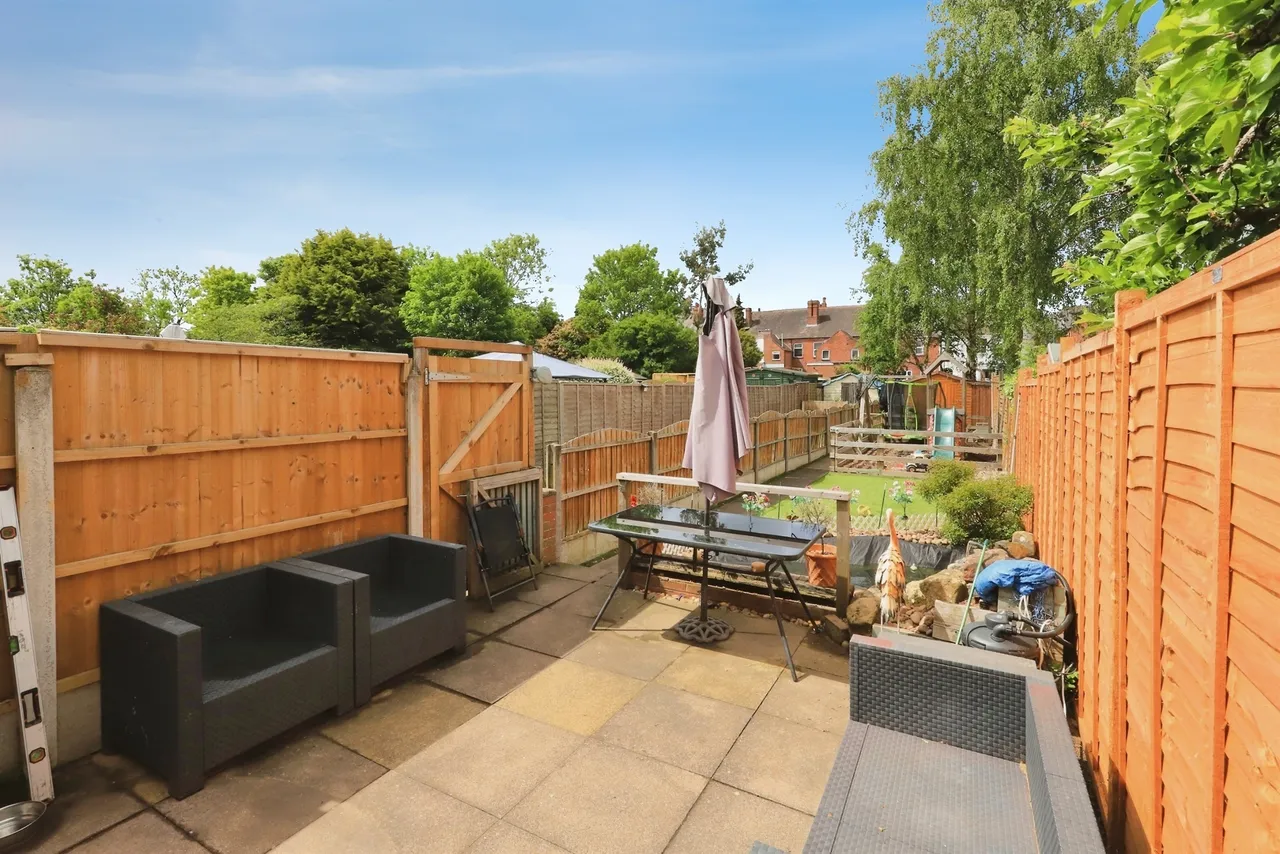 Neville Avenue, Kidderminster, DY11, photo 4