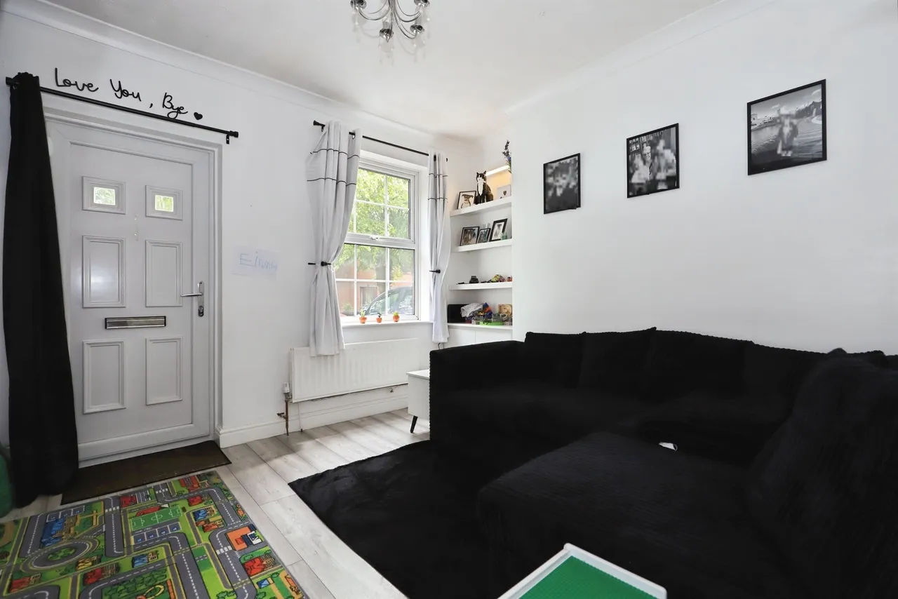 Neville Avenue, Kidderminster, DY11, photo 5