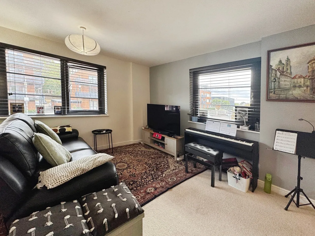 Kestrel Road, Farnborough, GU14, photo 4