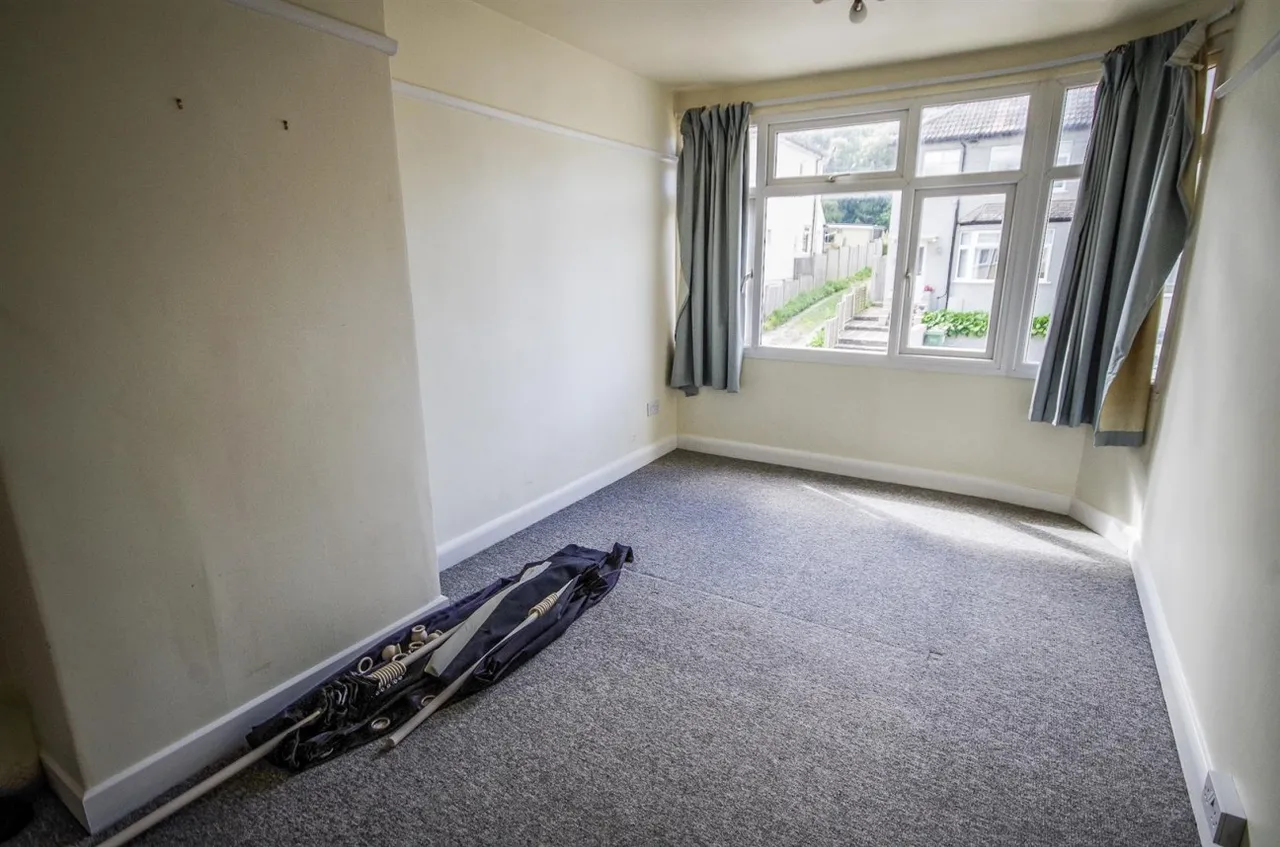 Lawrence Grove, Dursley, GL11, photo 6