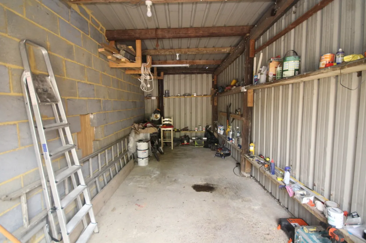 Glebe Road, Egham, photo 15