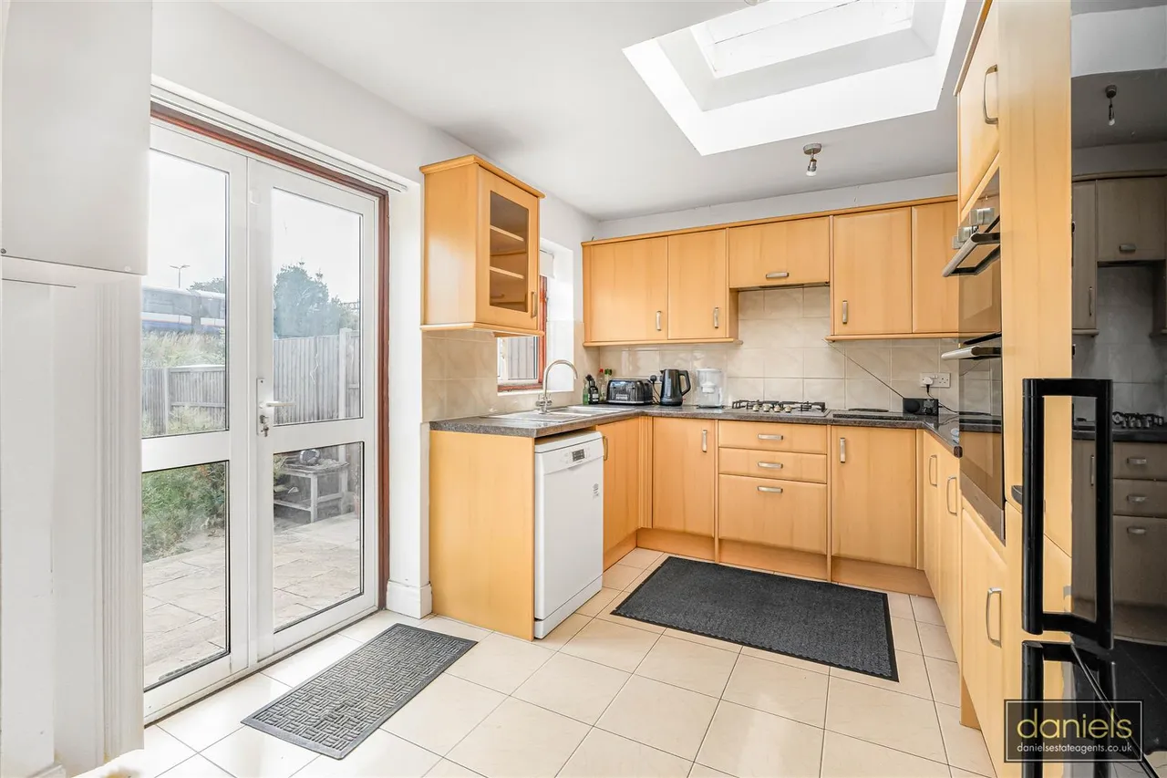 Nathans Road, Wembley, HA0, photo 6
