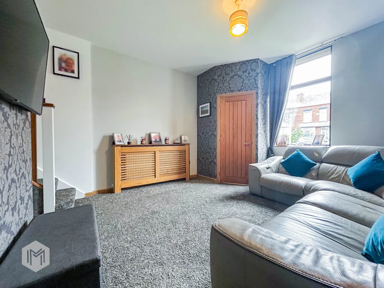 St. Helens Road, Bolton, BL3 3RT, photo 2