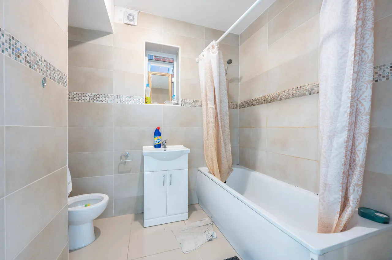 Thornton Heath, CR7, photo 6