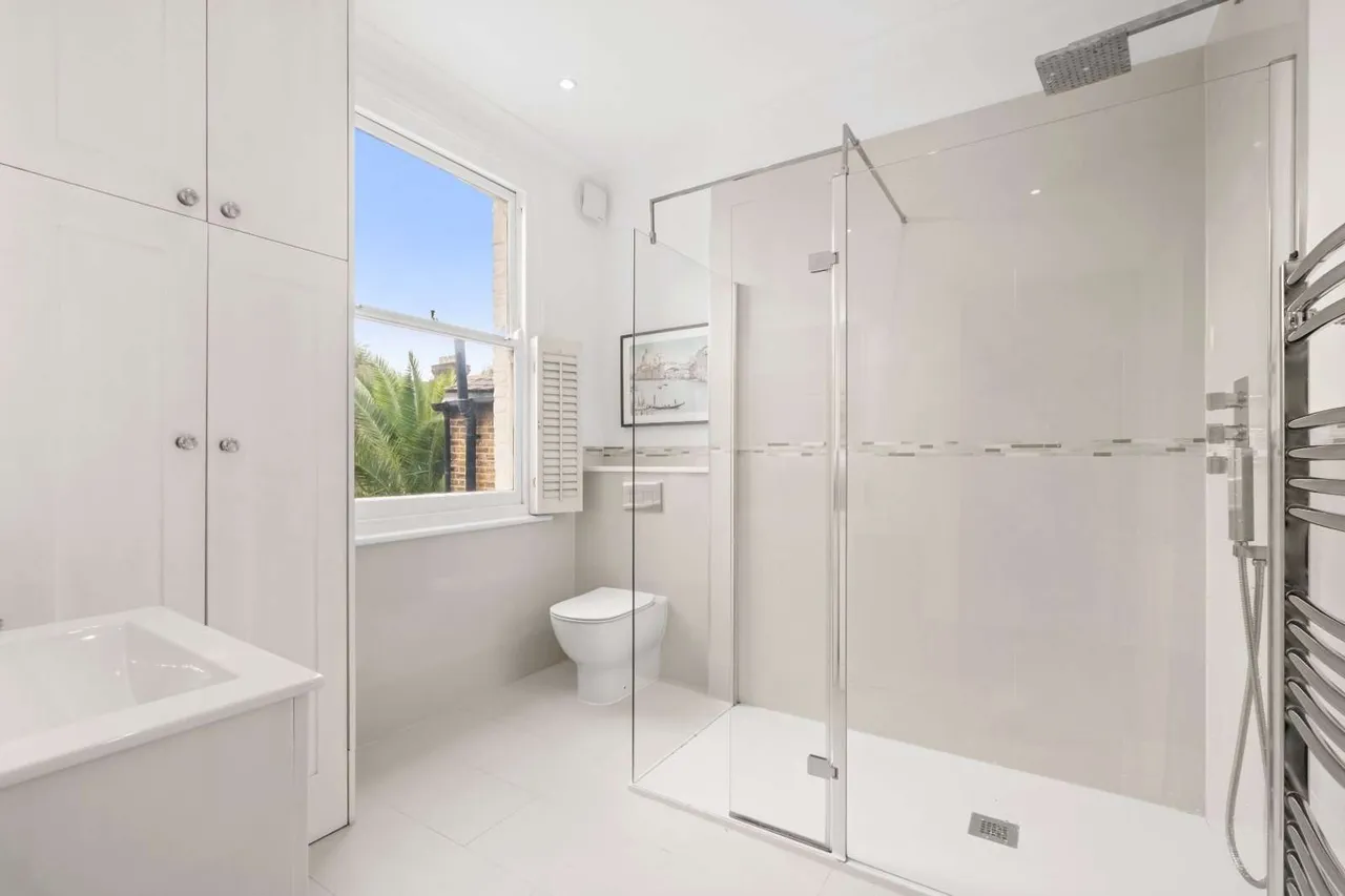 Ashbury Road, London, SW11, photo 14