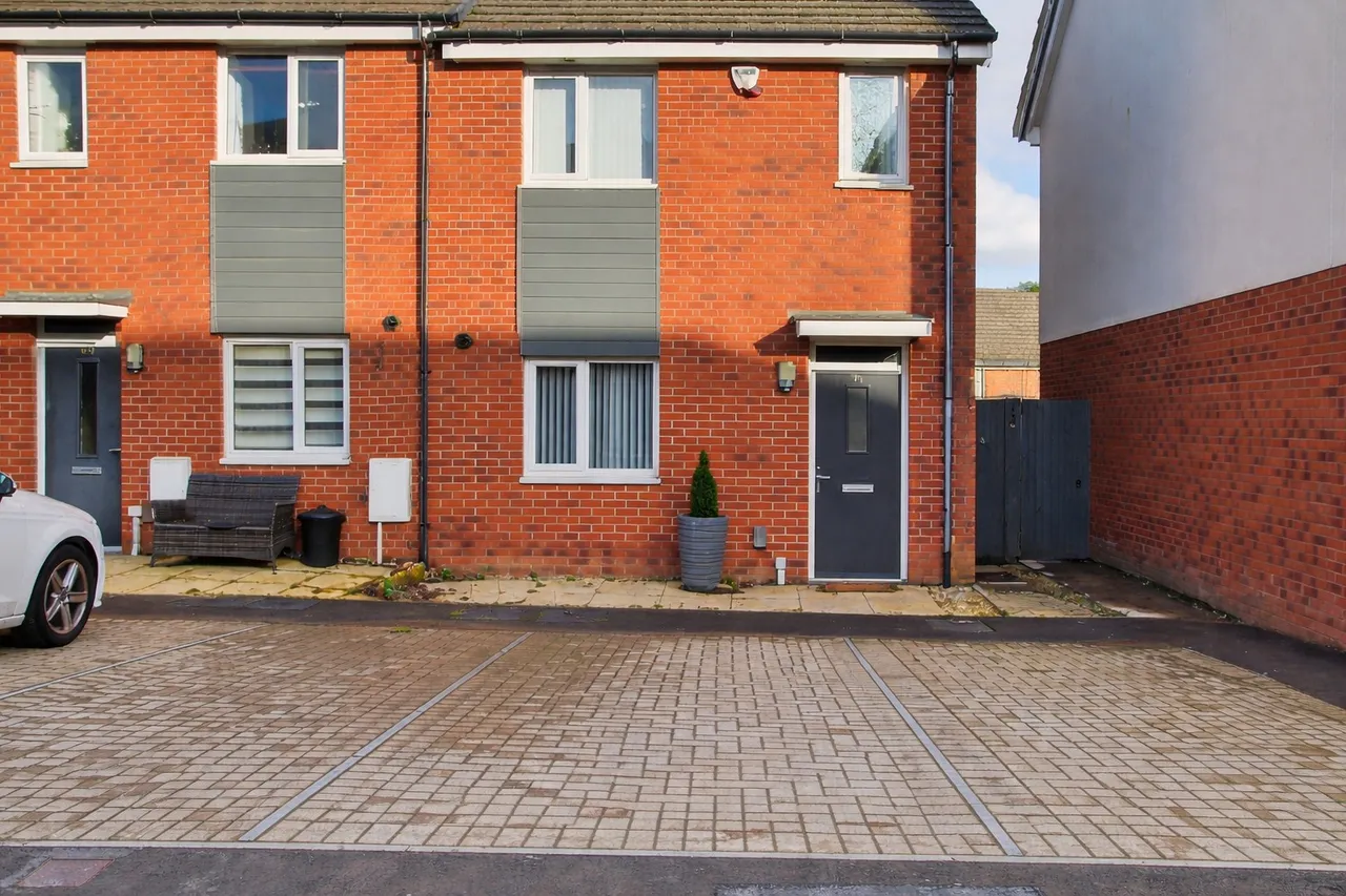 3 bed house for sale, Ffordd Yr Olchfa, Sketty, SA2