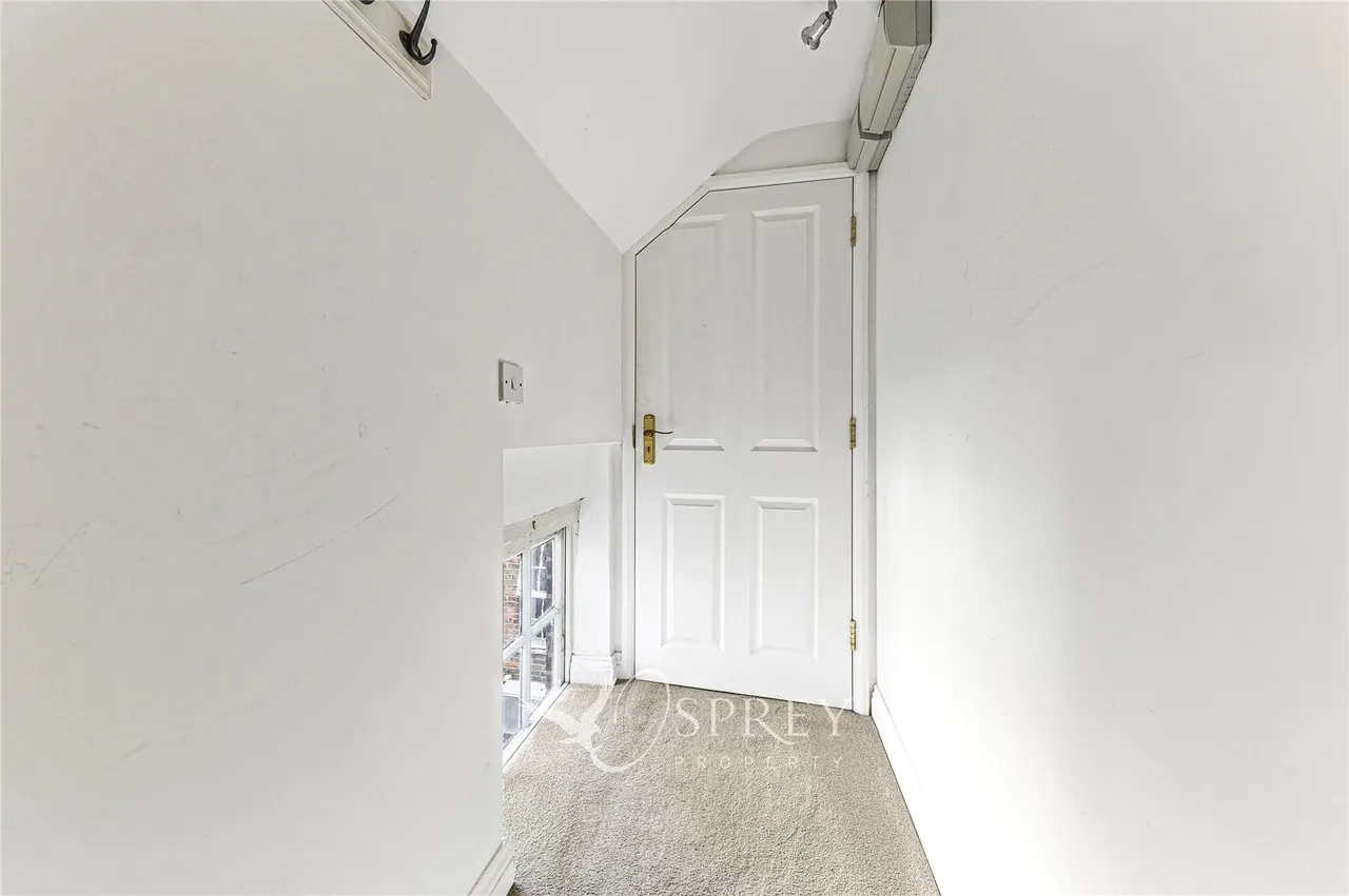 Market Place, Oundle, PE8, photo 9