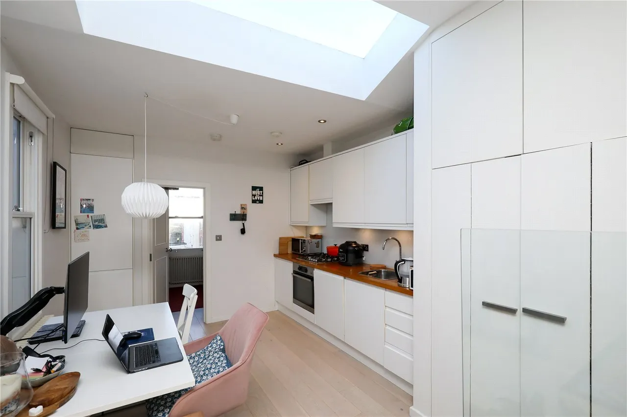 Hereford Road, London, W3, photo 8