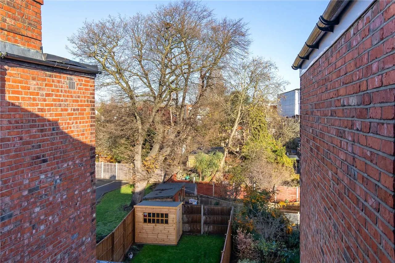 Hereford Road, London, W3, photo 12