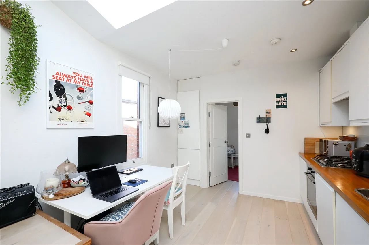 Hereford Road, London, W3, photo 3