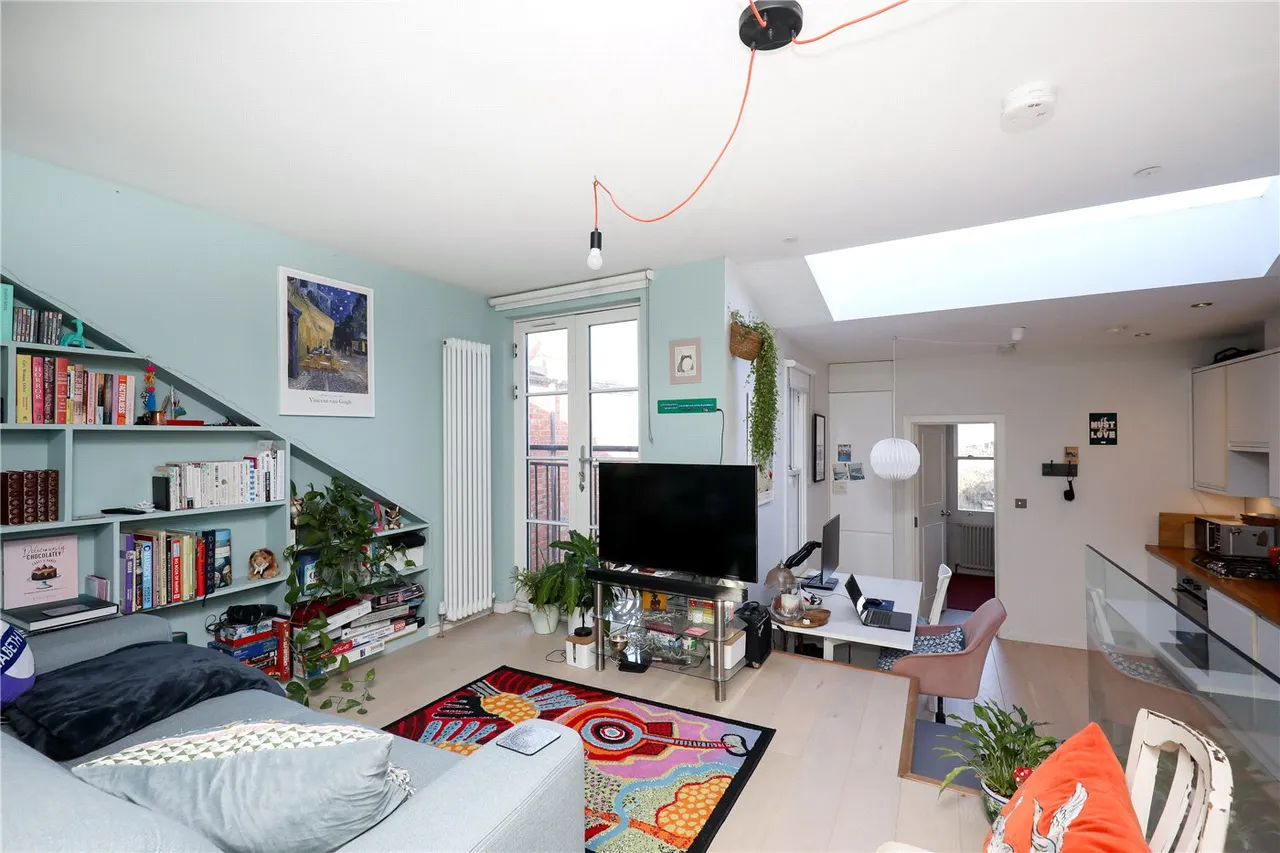Hereford Road, London, W3, photo 9