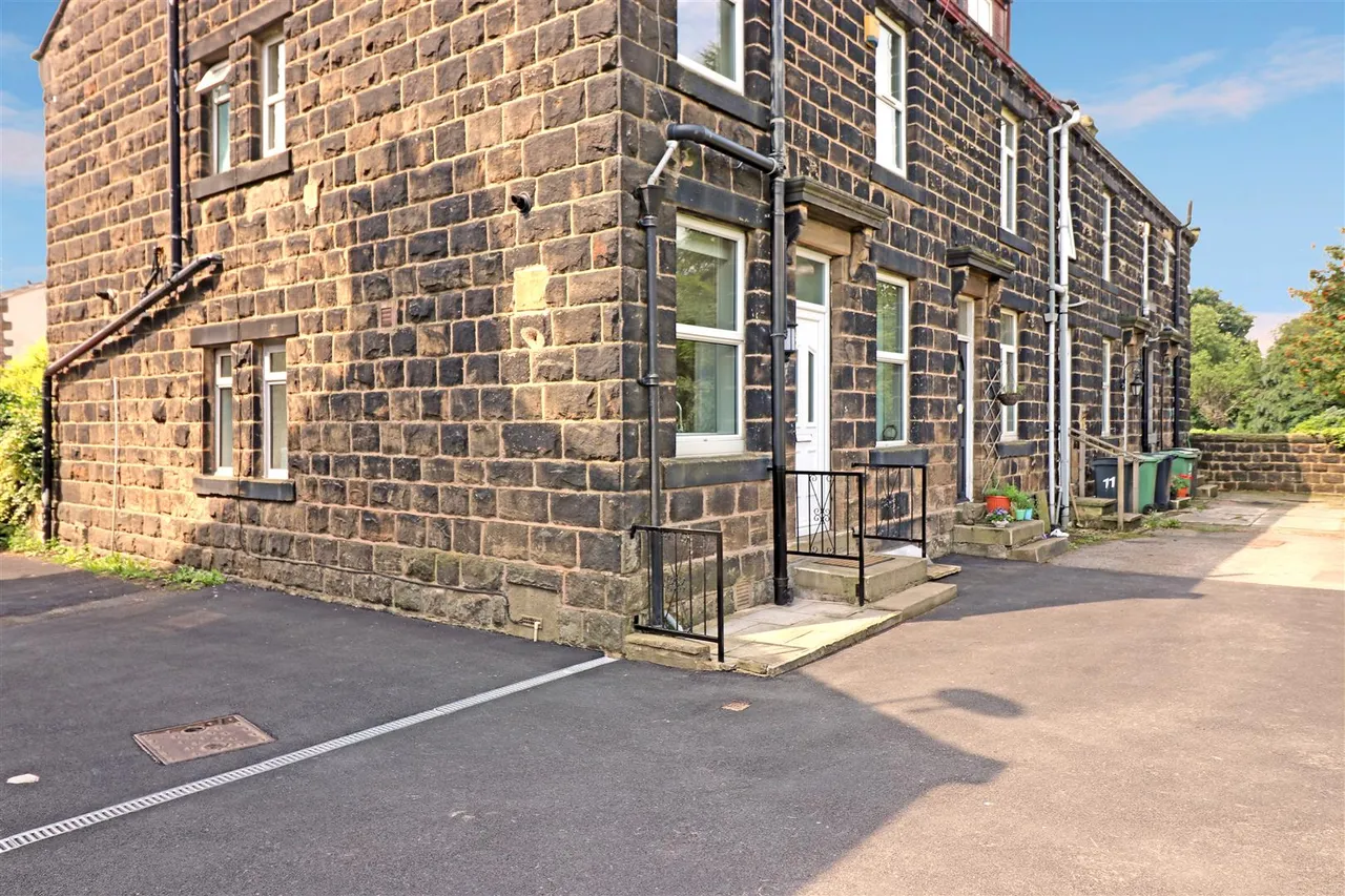 Granville Terrace, Yeadon, LS19, photo 12
