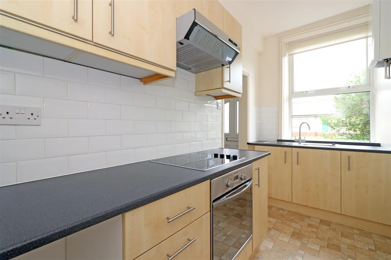 Granville Terrace, Yeadon, LS19, photo 4