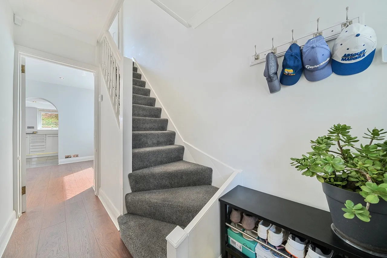 Wendover Way, DA16, photo 10