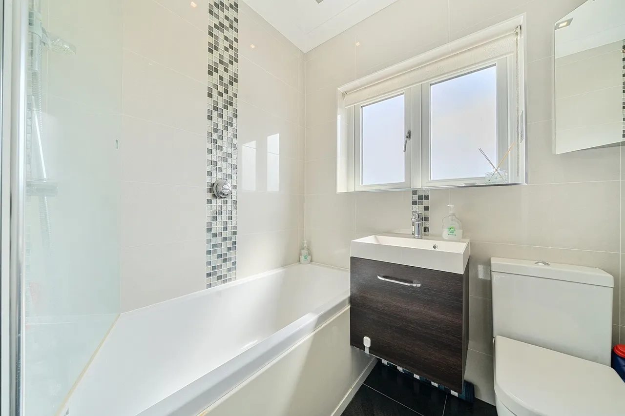 Wendover Way, DA16, photo 7