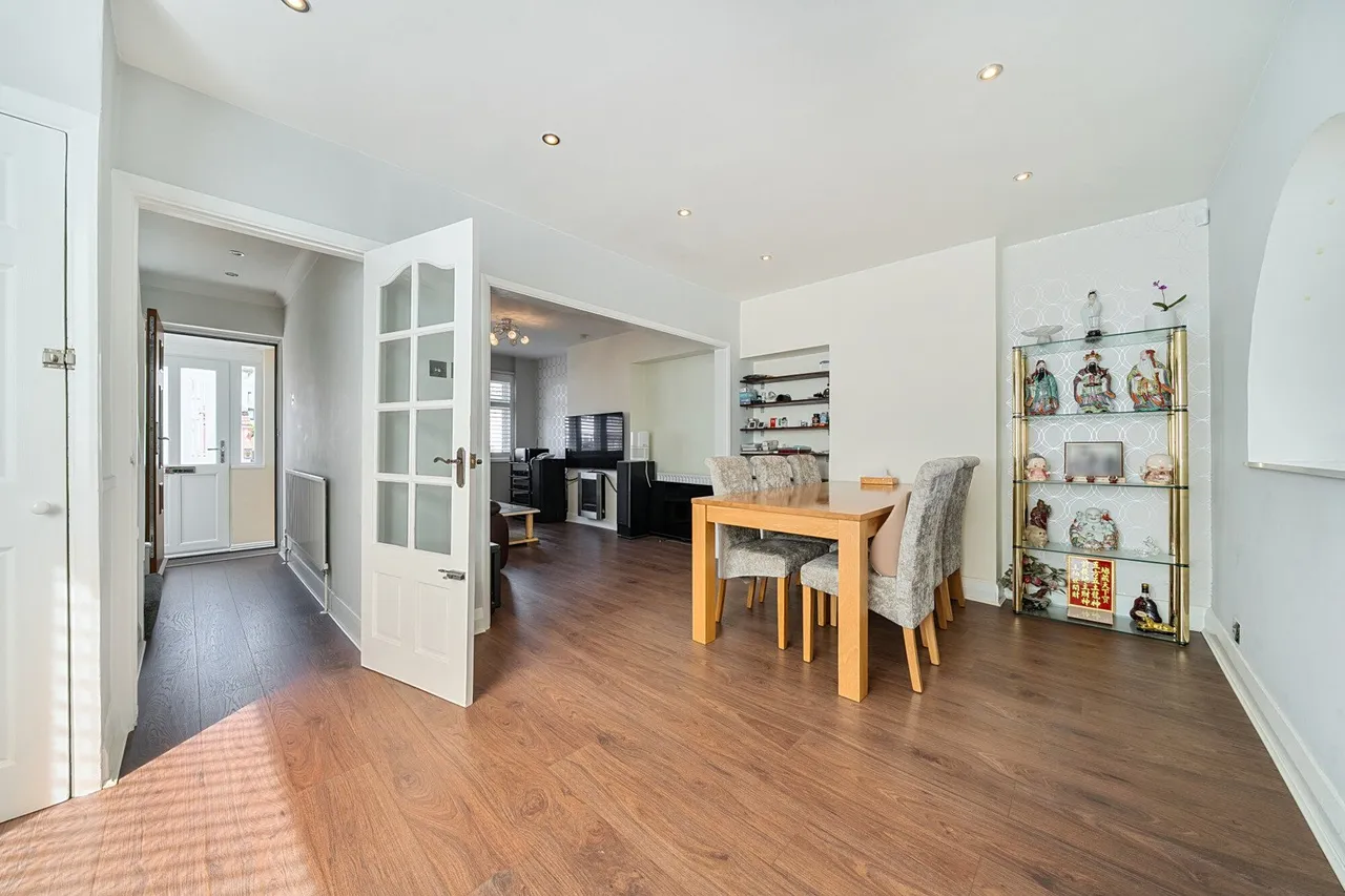 Wendover Way, DA16, photo 5