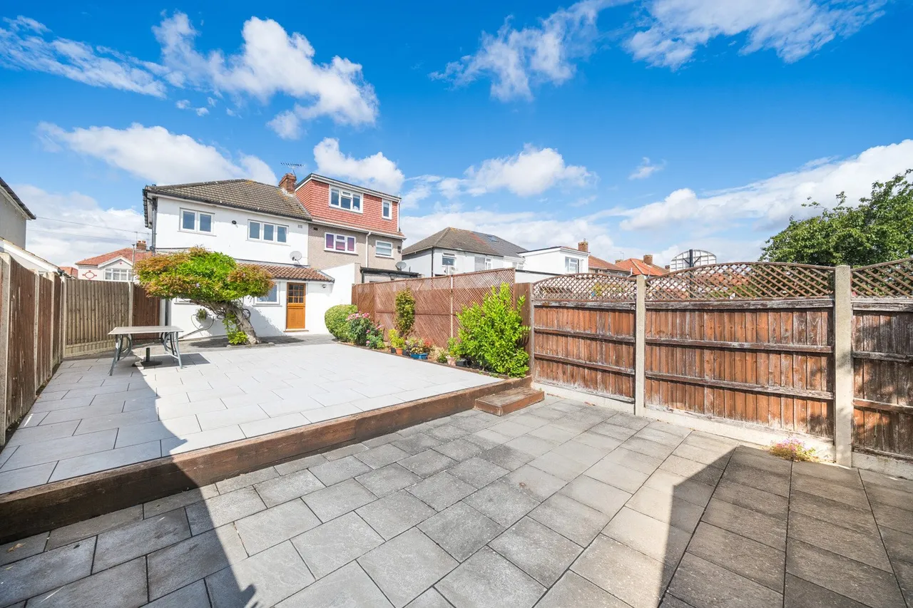 Wendover Way, DA16, photo 13