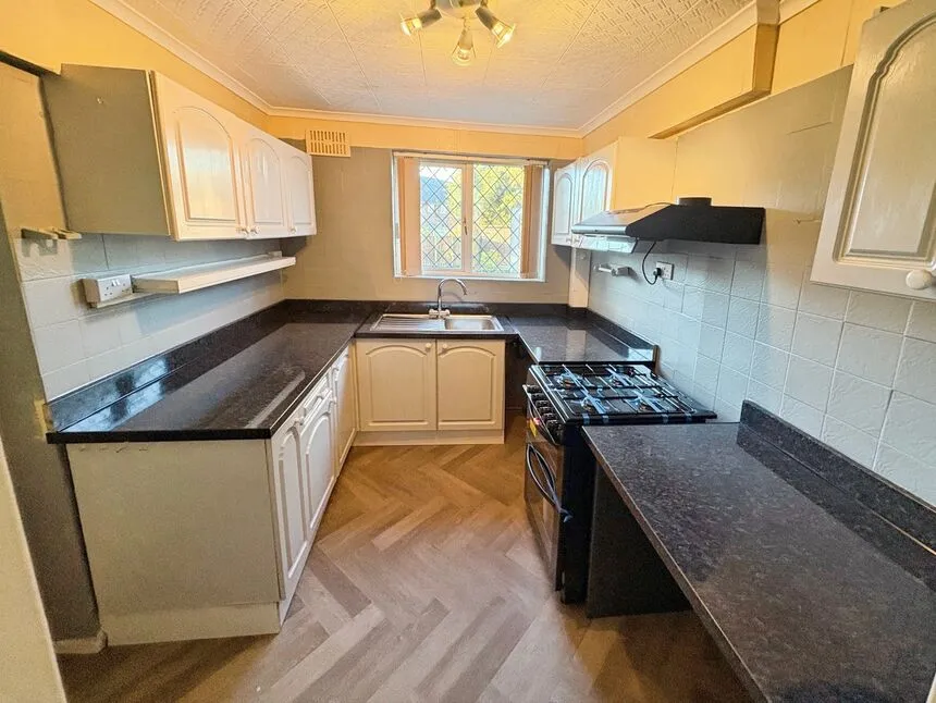 Griffiths Drive, Wolverhampton, WV11, photo 4