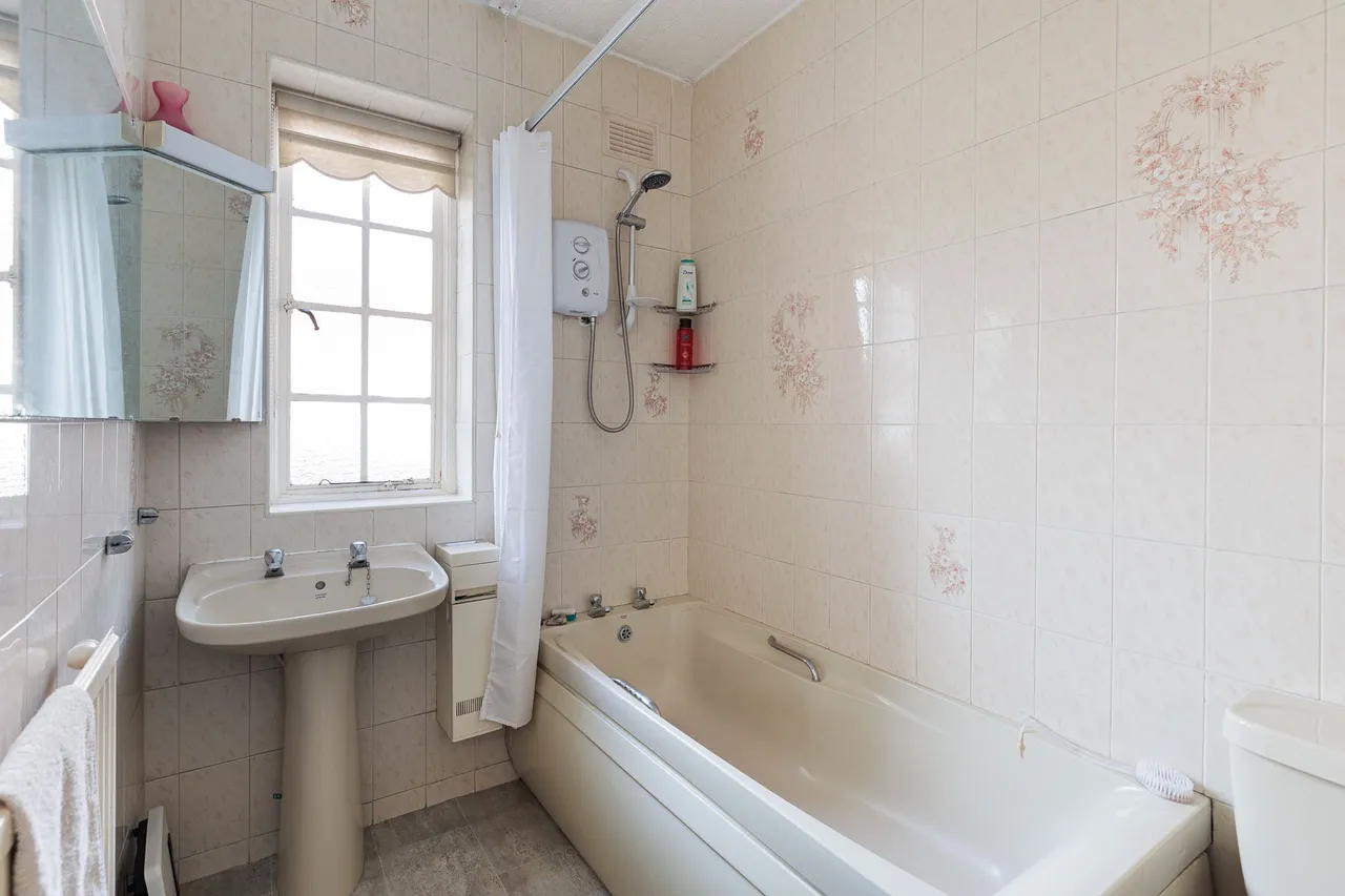 Waverton, Chester, photo 16